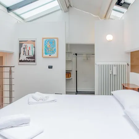 Designer Loft Apartment Turin